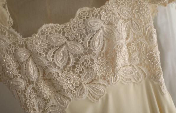 Square Neck Chiffon Lace Empire Dress Long Prom Dress Beaded Wedding Dress HZ1024