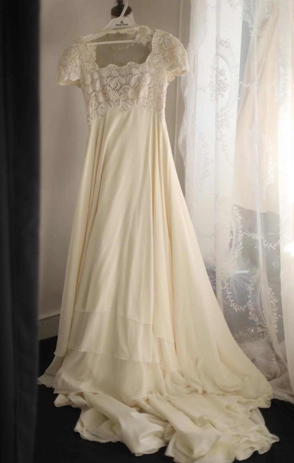 Square Neck Chiffon Lace Empire Dress Long Prom Dress Beaded Wedding Dress HZ1024