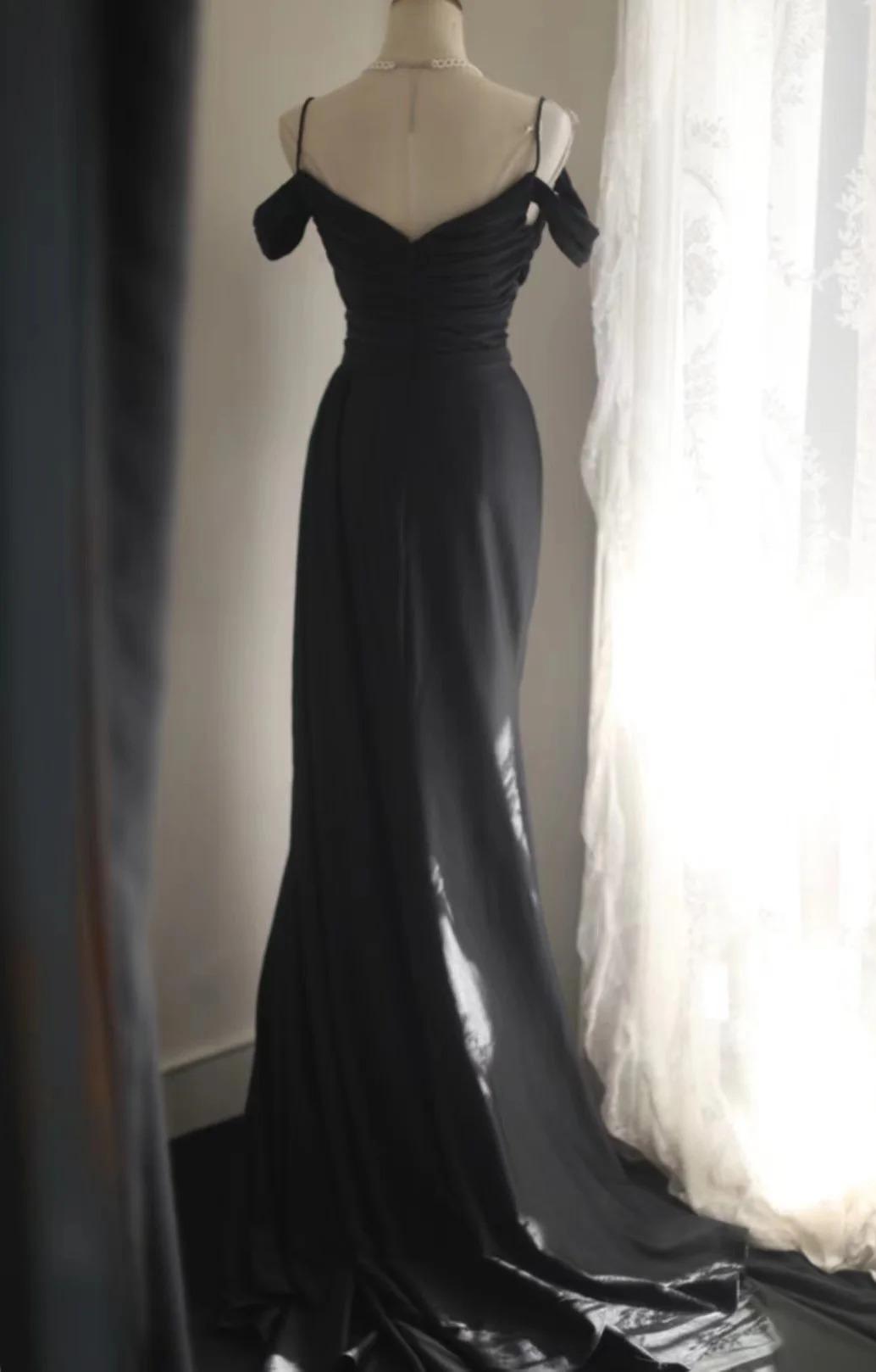 Black Mermaid Spaghetti Strap Satin Diamond Long Prom Dress Simple Evening Dress HZ1024