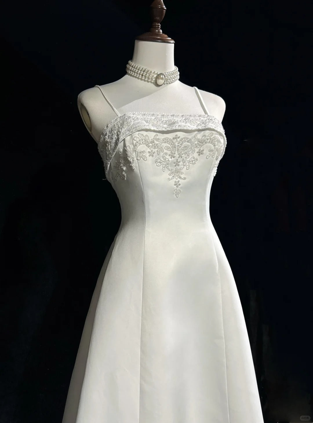 Spaghetti Strap Beaded Satin Long Prom Dress White Wedding Dress Graduation Prom Dress HZ1024