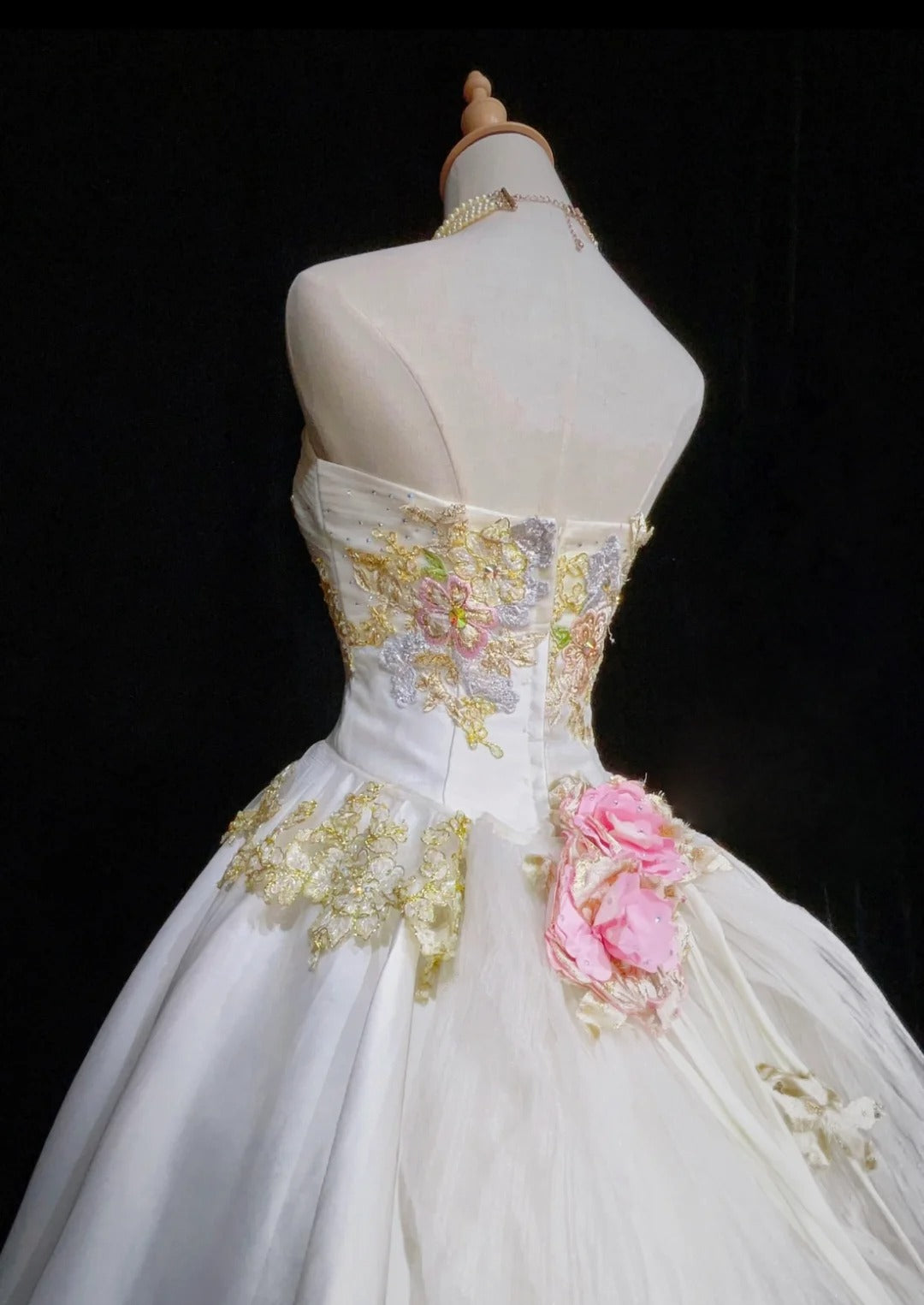 A-Line Strapless Satin Sequins Long Prom Dress Embroidered Applique Wedding Dress HZ1024