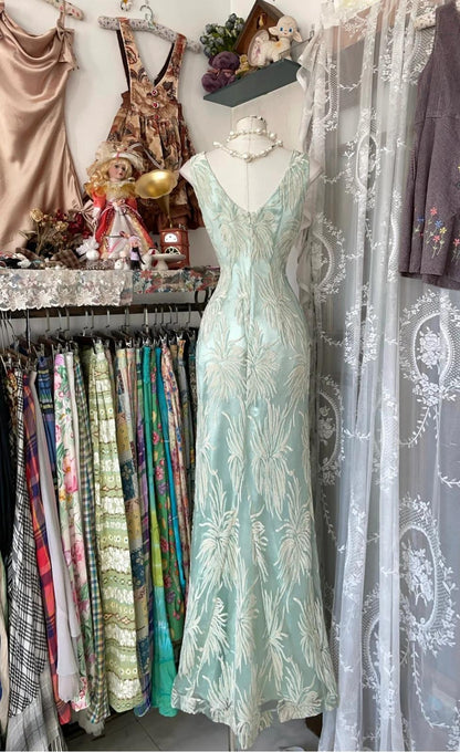 Vintage Mermaid V-neck Satin Tulle Long Prom Dress ED01691