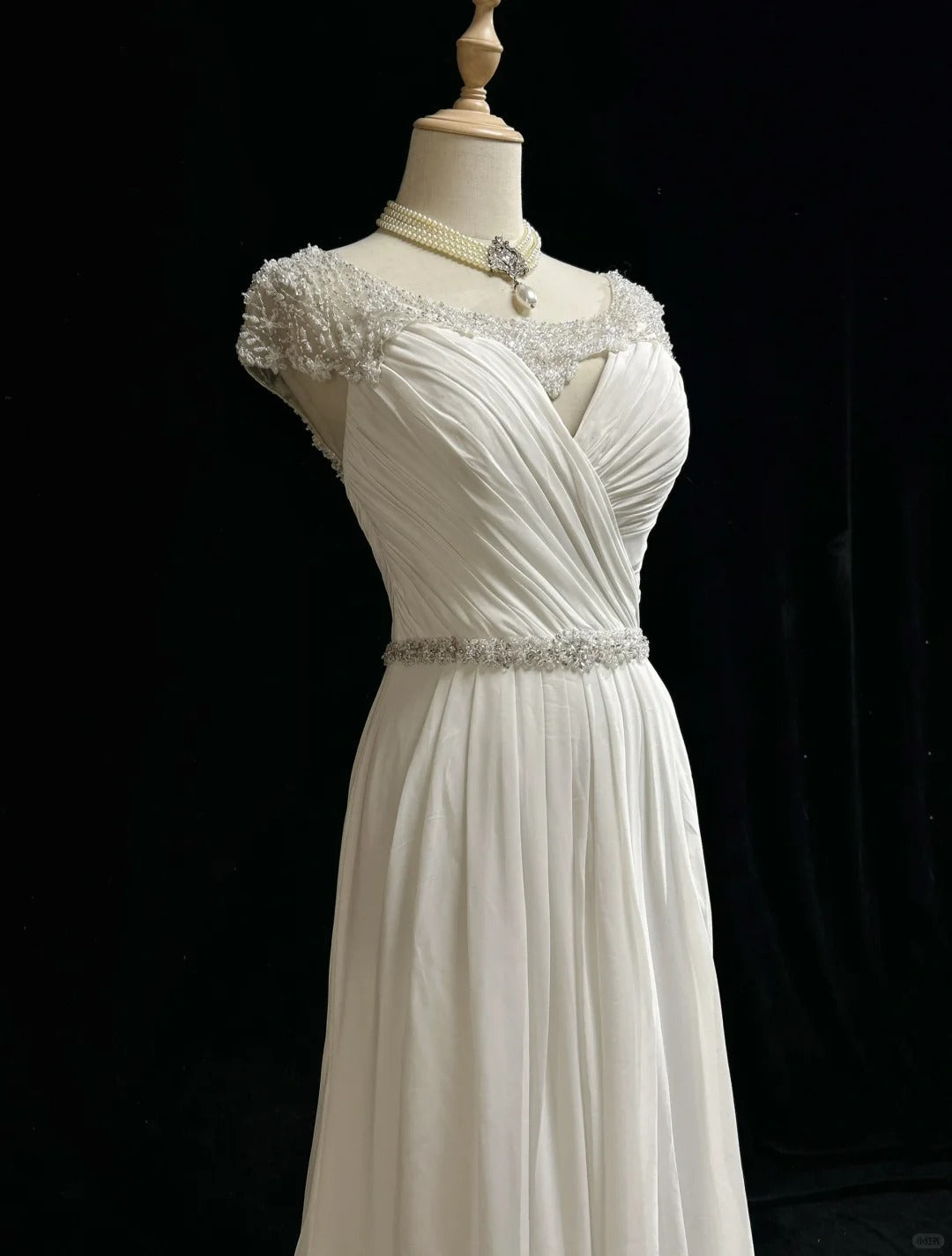 Elegant A-Line Chiffon V-neck Long Prom Dress with Beading Simple Wedding Dress HZ1024