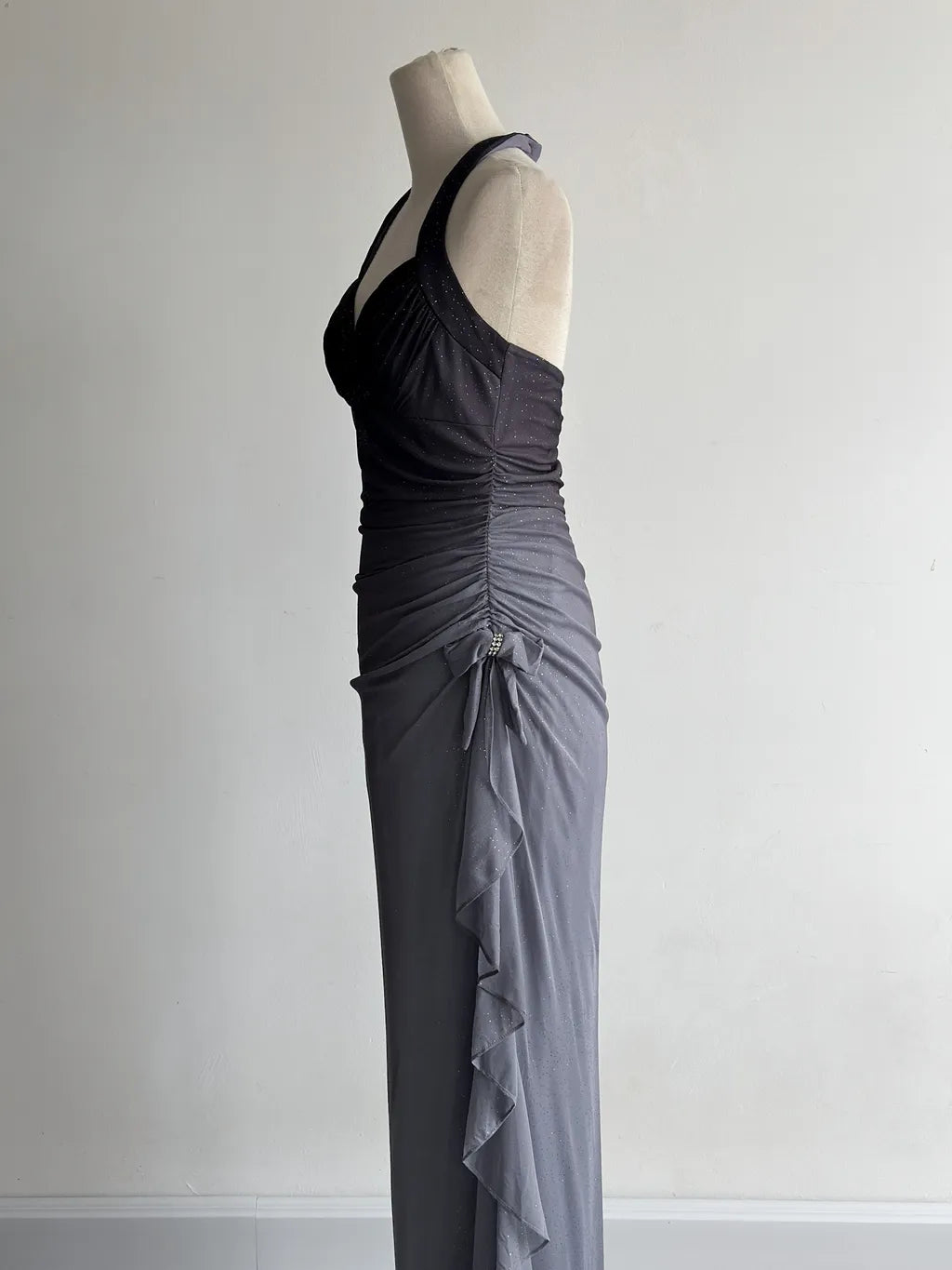 Gradient Dark Gray Halter Neck Ruffle Sheath Prom Dress Birthday Dress HZ1024