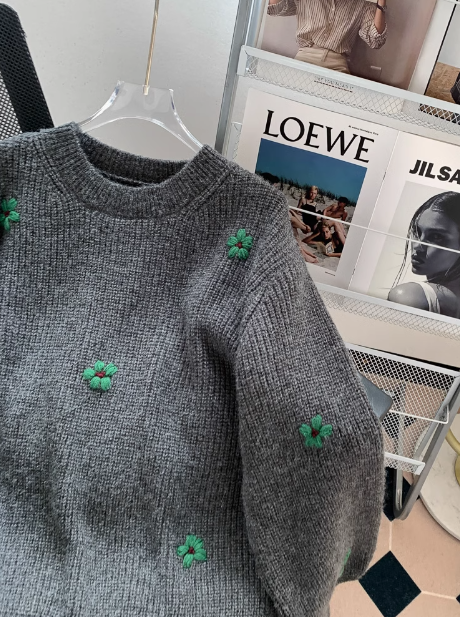 embroidered flower long sleeve sweater HZ1024