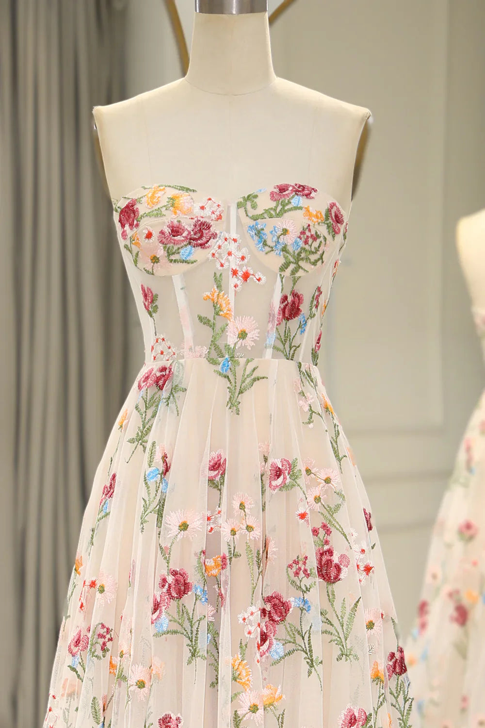Sweet 16 __ Strapless A-line Floral Prom Dress &Wedding Dress- __ Gorgeous Embroidery Applique & Tulle Evening for Birthday, Graduation ED01914