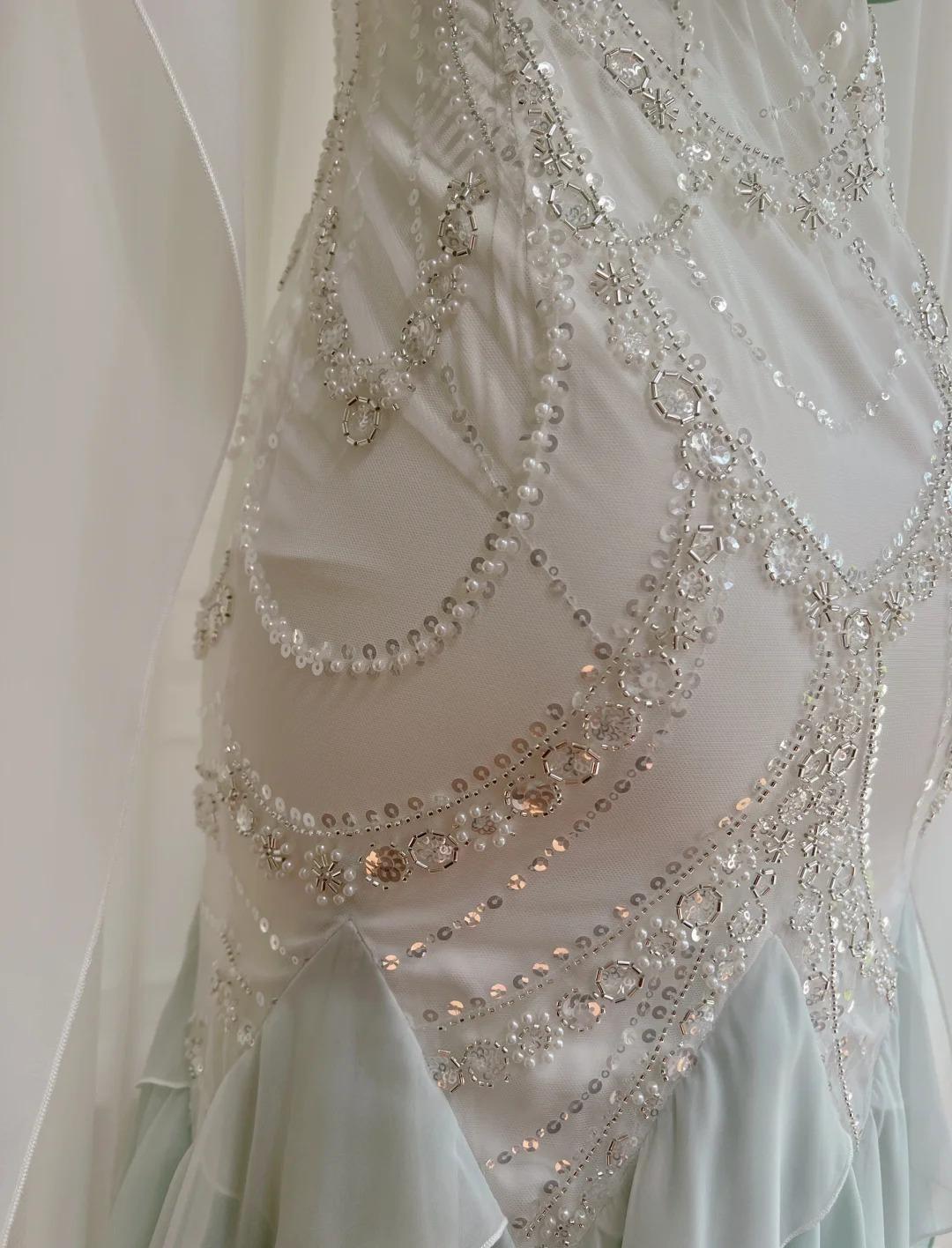 Mint Green Spaghetti Straps Chiffon Ruffled Prom Dresses Shiny Beaded Sequined Backless Evening Dresses HZ1024