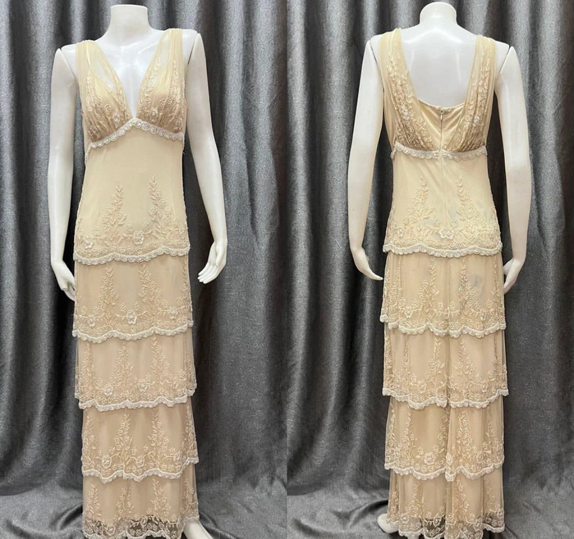 Pearl White V-neck Chiffon Beaded Evening Dresses Simple Wedding Guest Dresses with Embroidered Appliques HZ1024