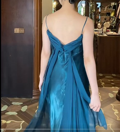 Elegant Gothic Spaghetti Straps Party Dresses Vintage Teal Glitter Satin Evening Dresses ED02014