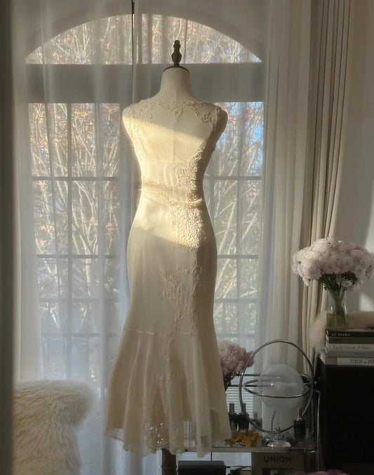 White V-neck Chiffon Lace Applique Short Party Dress Elegant Bridesmaids Dress Homecoming Dress HZ1024
