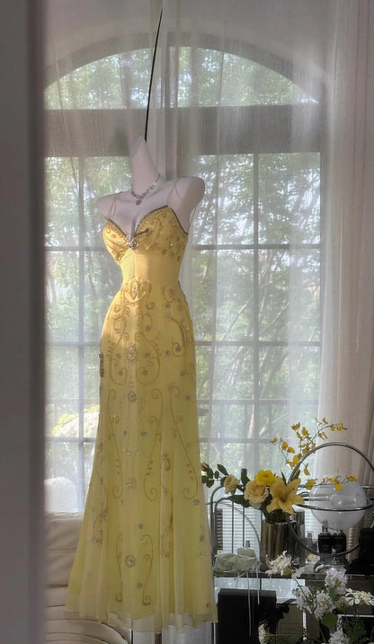Butter Yellow Spaghetti Straps A-line Tulle Beaded Long Prom Dresses Backless Evening Gowns HZ1024