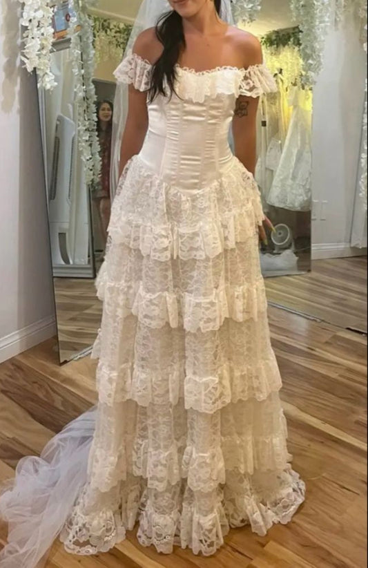 Elegant Ivory Off Shoulder Tulle Lace A-line Wedding Dress ED02101