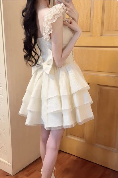 Sweet Lace Layered Homecoming Dress with Bow Tulle Retro Short Prom Dresses  ED02125