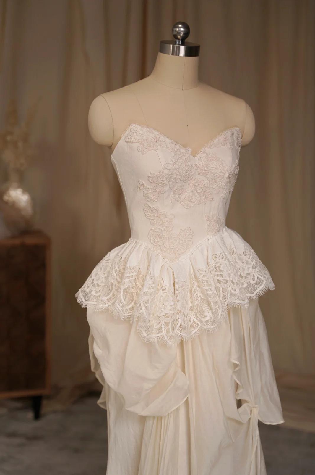 Elegant Tulle Lace Strapless Two-piece Evening Dress Simple Wedding Dress ED02126