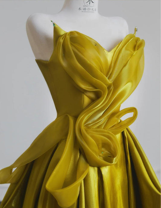 Chic Yellow Satin Sweetheart Neck A-Line Sweet 16 Dress Gorgeous Formal Evening Gowns ED02189