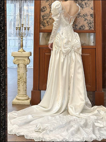 White Scoop Neck Satin Long Sleeve Beaded Lace Applique Open Back Train Vintage Wedding Dress HZ1024