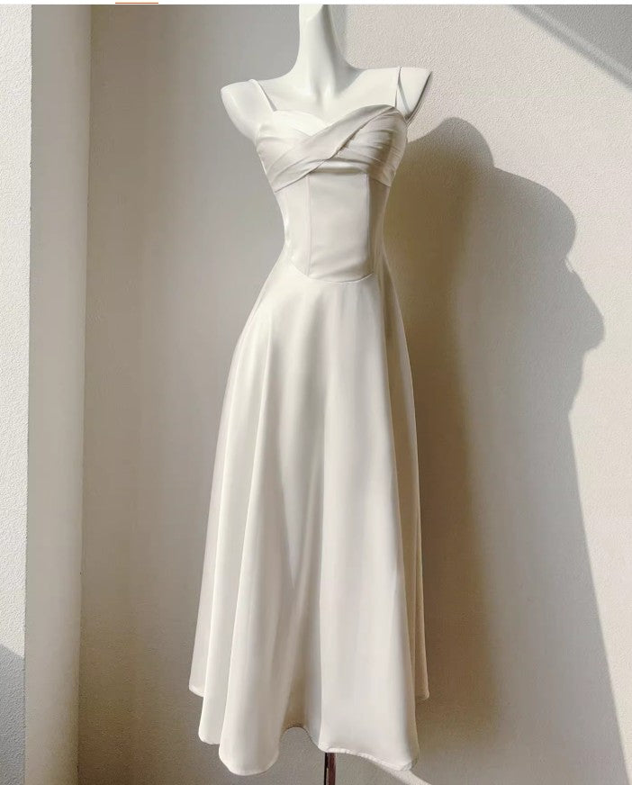 French Light Champagne Spaghetti Strap Satin A-Line Bridal Dress Elegant Wedding Guest Dress ED02244