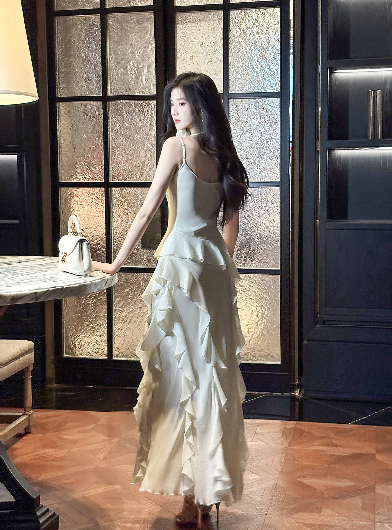Birthday Evening Gowns Off-White Spaghetti Straps Chiffon Ruffles A-Line Prom Dresses HZ1024