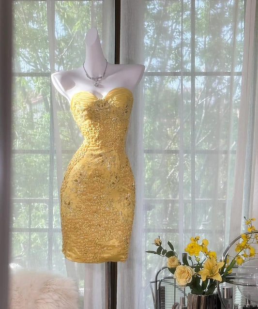 Vintage Butter Yellow Sweetheart Bodycon Evening Gonws Satin Beaded Short Prom Dresses for Party ED02273