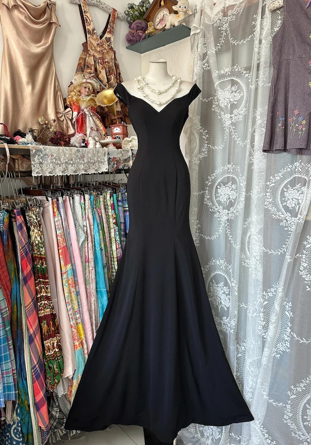 Black V-Neck Satin Mermaid Long Prom Dresses Formal Evening Gowns HZ1024