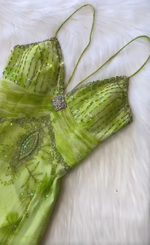 Bud Green V-neck Satin Beaded Applique Sheath Prom Dresses Vintage Backless Evening Gowns HZ1024
