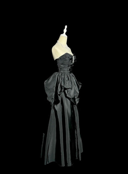 Black Sweetheart Neck A-Line Taffeta Long Prom Dresses Elegant Formal Evening Gowns HZ1024