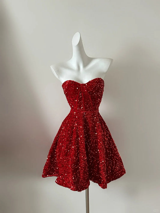 Chic Black Sweetheart Neck A-Line Sequin Short Prom Dresses Homecoming Dresses ED02571