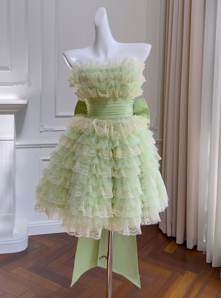 Green Strapless A-Line Tulle Lace Short Prom Dresses Homecoming Dress HZ1024