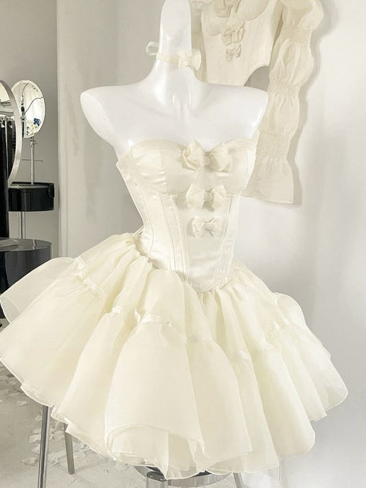 Off-White Strapless A-Line Tulle Short Prom Dresses Homecoming Dress HZ1024