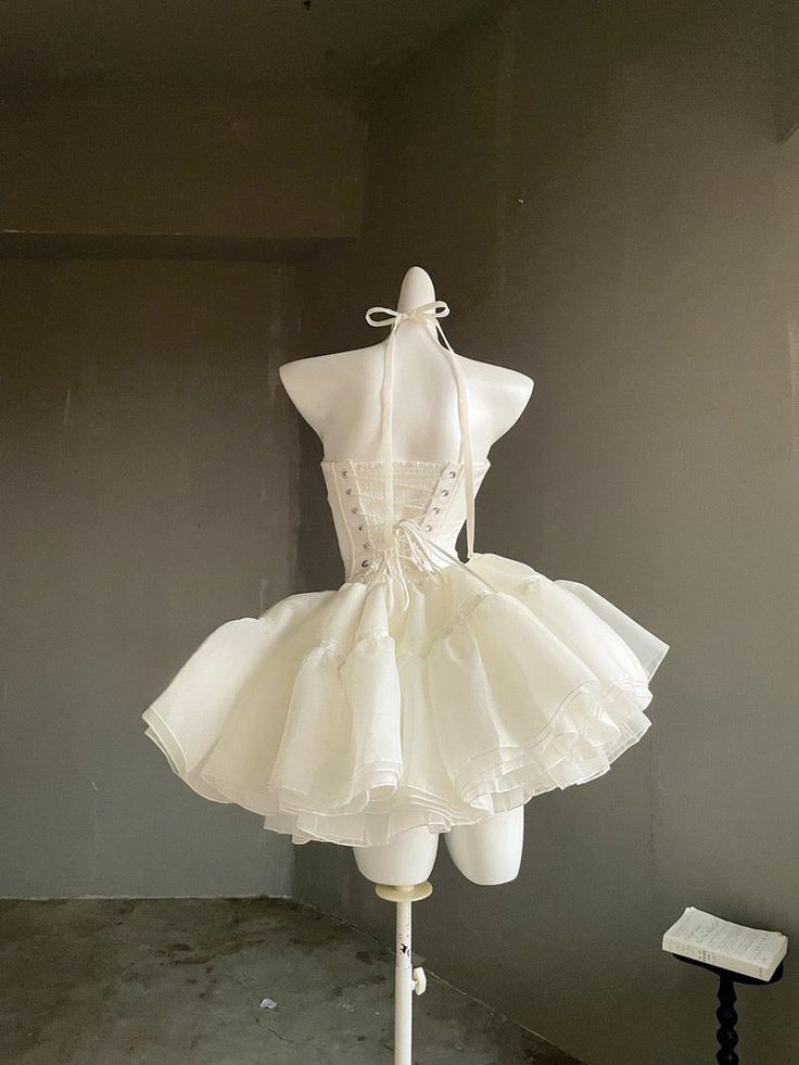 Off-White Strapless A-Line Tulle Short Prom Dresses Homecoming Dress HZ1024