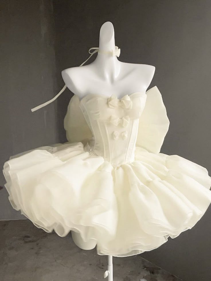 Off-White Strapless A-Line Tulle Short Prom Dresses Homecoming Dress HZ1024