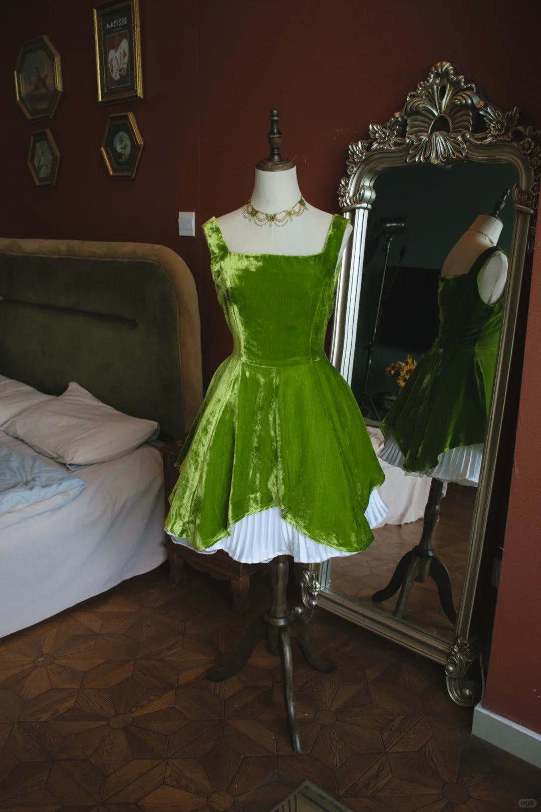Green Square Neck A-Line Velvet Short Prom Dresses Homecoming Dress HZ1024