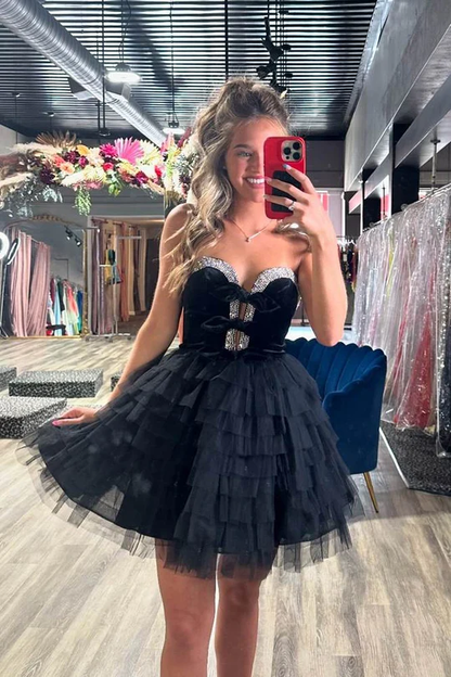 Black Sweetheart Neck A-Line Tulle Short Prom Dresses Homecoming Dress with Diamonds HZ1024