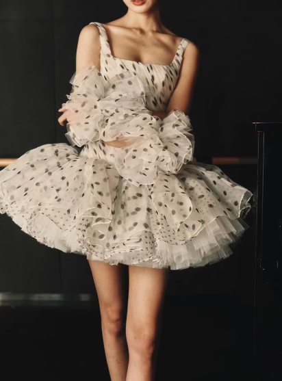 Stunning White Tulle A-Line Square Neck Polka Dot Short Prom Dresses Elegant Party Dresses ED02694