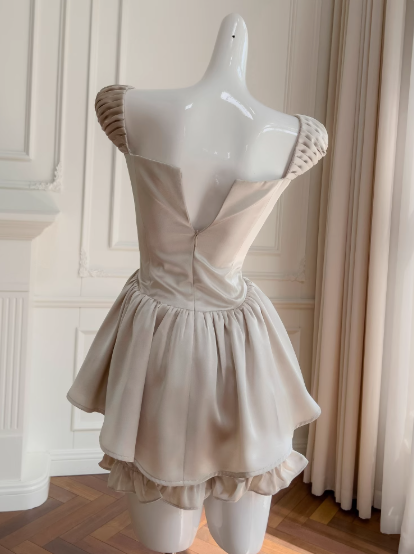 Elegant Champagne Square Neck A-Line Satin Short Prom Dresses Homecoming Dresses ED02739