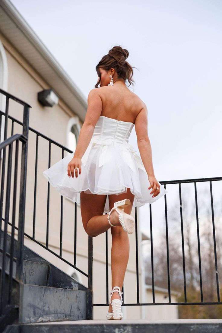 White Strapless A-Line Tulle Beaded Short Prom Dresses Homecoming Dresses HZ1024