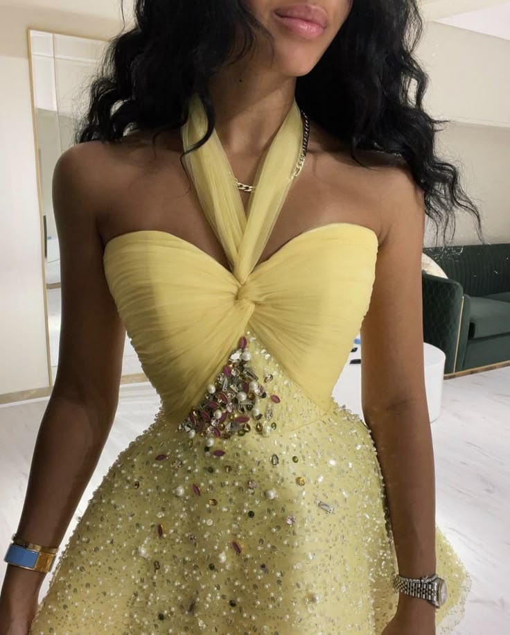 Butter Yellow Halter Neck A-Line Beaded Tulle Homecoming Dresses Short Prom Dresses HZ1024