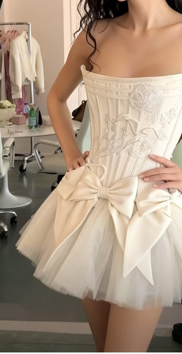 White Strapless A-Line Satin Tulle Short Prom Dresses Homecoming Dresses with Bow HZ1024