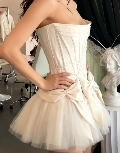 White Strapless A-Line Satin Tulle Short Prom Dresses Homecoming Dresses with Bow HZ1024