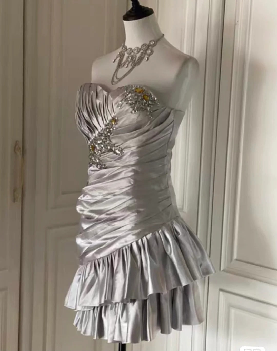 Silver Strapless Sheath Satin Beaded Short Prom Dresses Homecoming Dresses HZ1024