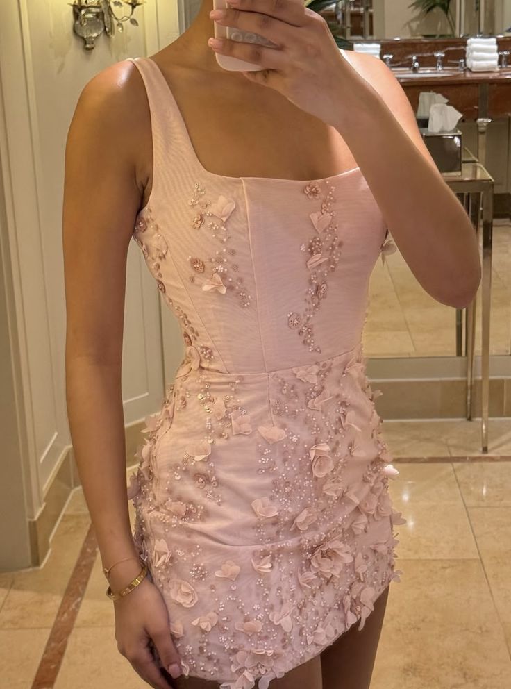 Elegant Pink Square Neck Bodycon Satin Beaded Short Prom Dresses Homecoming Dresses with Appliques ED02799