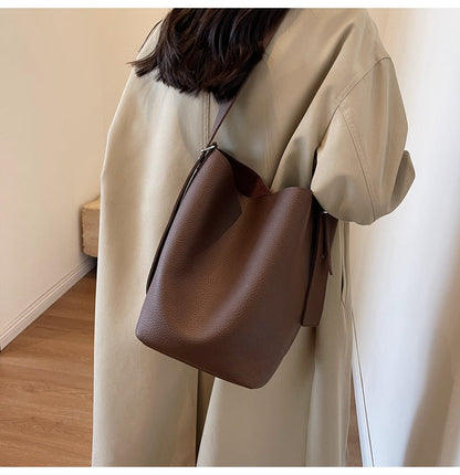 capacity commuter shoulder bag HZ1024