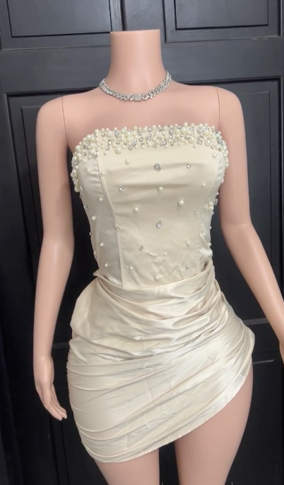 Fashion Apricot Strapless Sheath Beaded Satin Short Party Dresses Elegant Homecoming Dresses ED03036