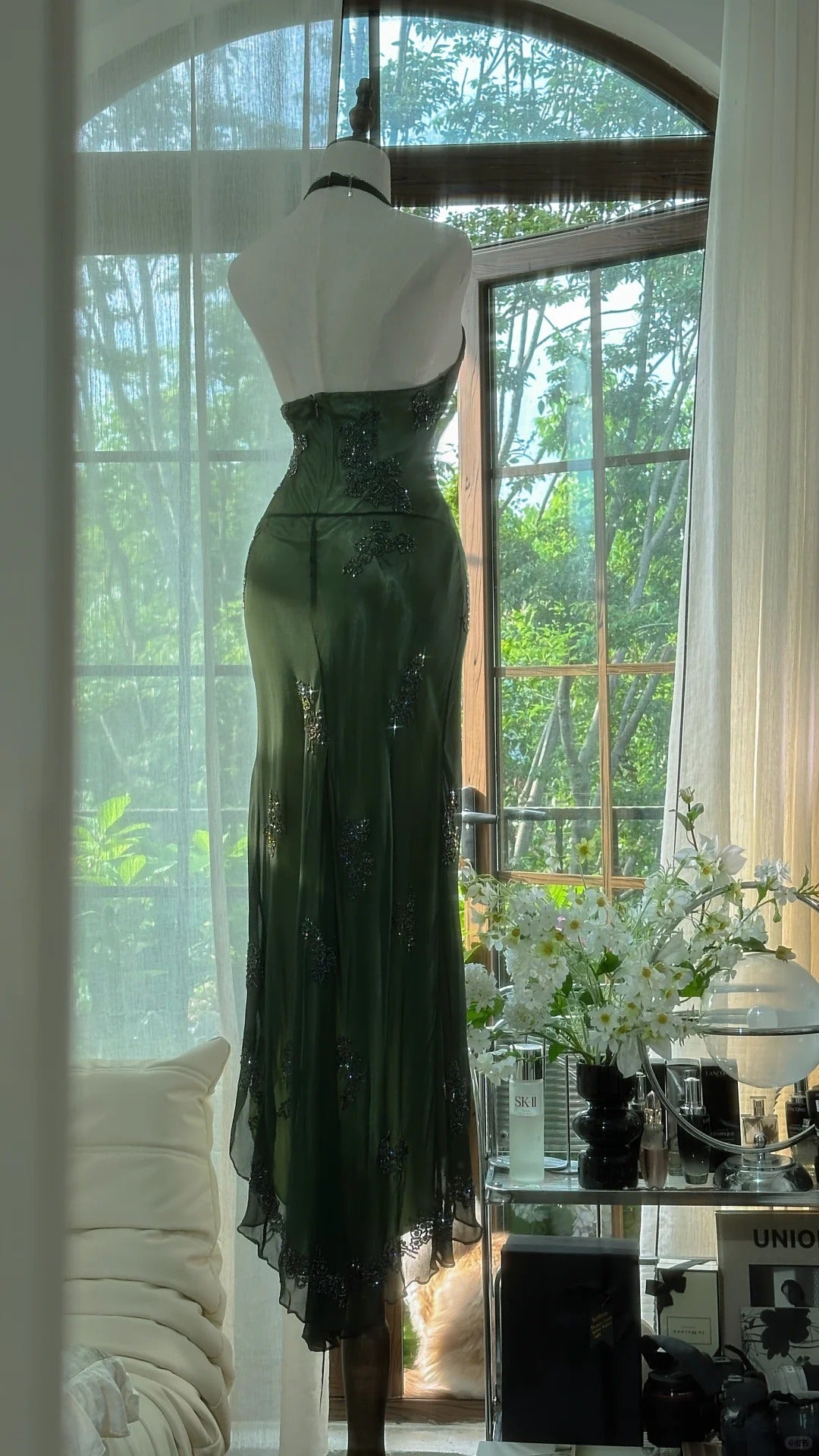 Vintage Green Halter Sheath Beaded Chiffon Long Prom Dresses Elegant Green Evening Gowns ED03052