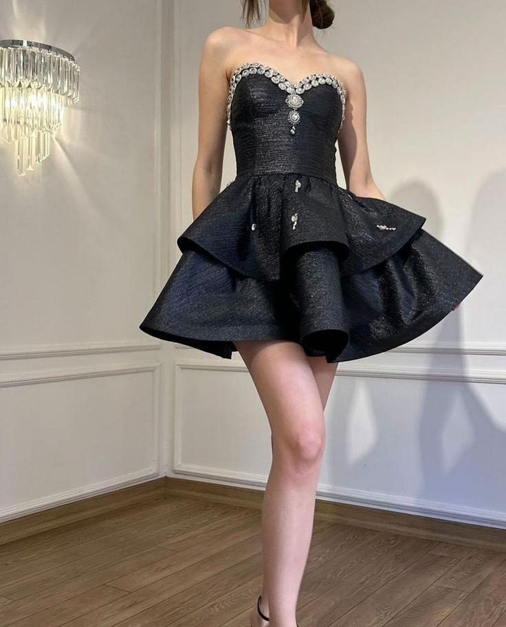 Black A-Line Sweetheart Neck Short Party Dress Sweet Birthday Evening Dress with Diamonds HZ1024