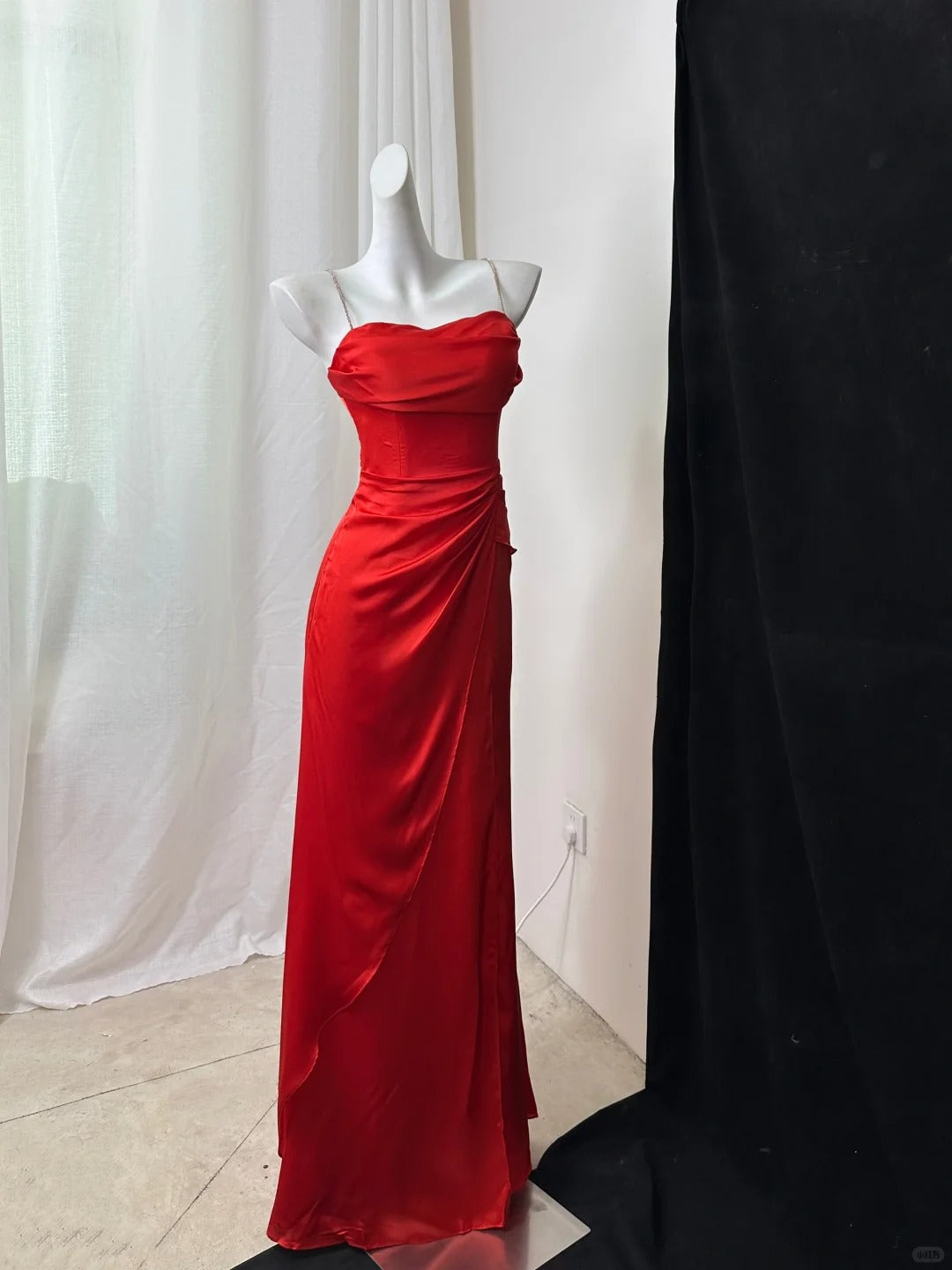 Green Spaghetti Straps A-Line Satin Long Prom Dresses Formal Evening Dresses HZ1024