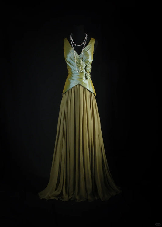 Elegant Green V-neck A-Line Tulle Satin Long Prom Dresses Retro Evening Gowns ED03179