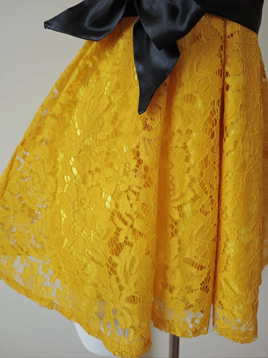 Gorgeous Yellow Jewel A-Line Lace Short Party Dress ED03183