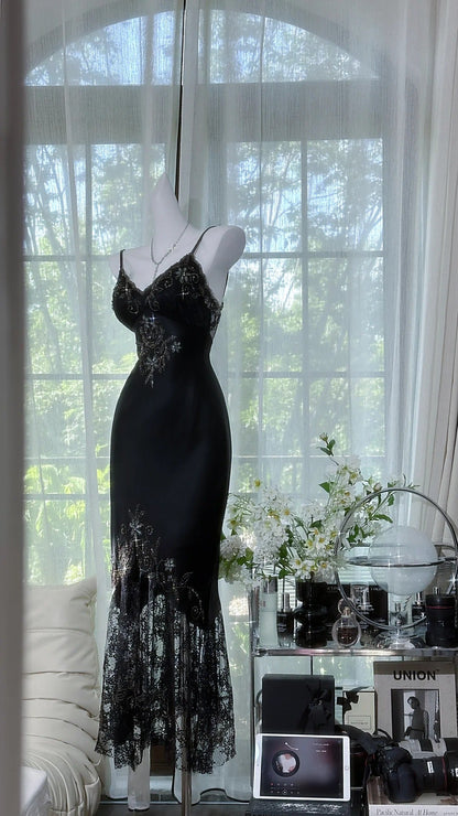 Black Spaghetti Straps Mermaid Lace Satin Prom Dresses Vintage Evening Gowns with Beadings HZ1024