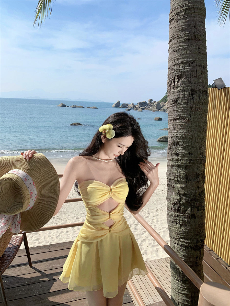 Chic Yellow A-Line Tulle Strapless Beach Holiday Short Dress ED03300